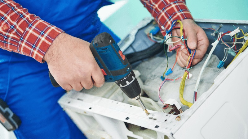 Söğütlü Buderus Buderus çamaşır makinesi kart tamiri – Su almama arızası orijinal parça ile giderildi. - Teknik servis örneği